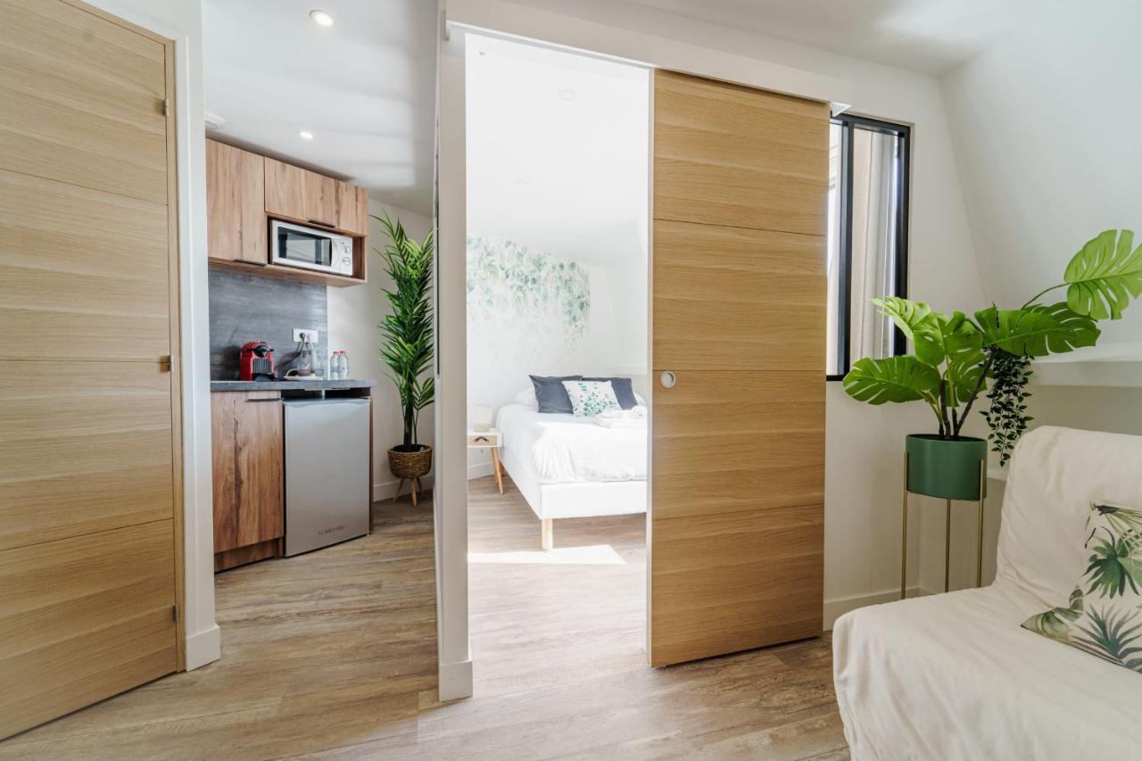 Parisian Flat With Eiffel Tower View Apartman Kültér fotó